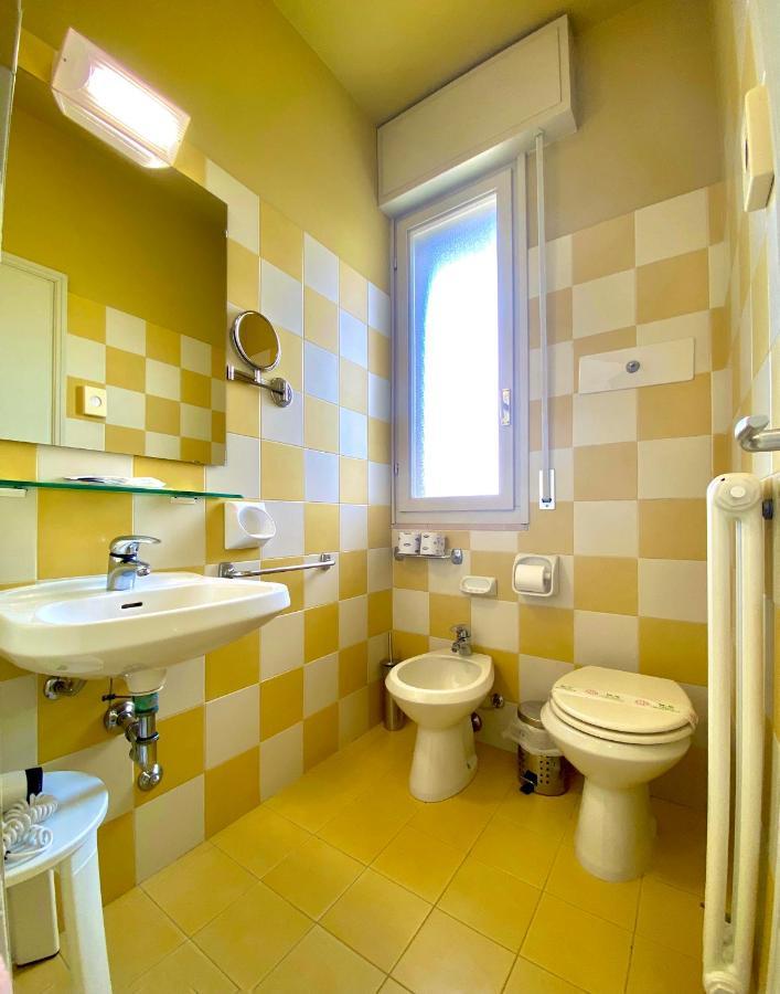 Trionfal - Fronte Mare - Vicinissimi Al Centro Hotel 3*