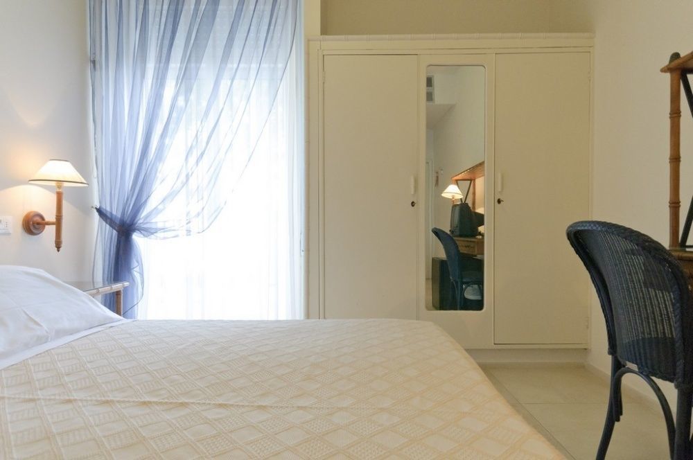 Trionfal - Fronte Mare - Vicinissimi Al Centro 3* Milano Marittima