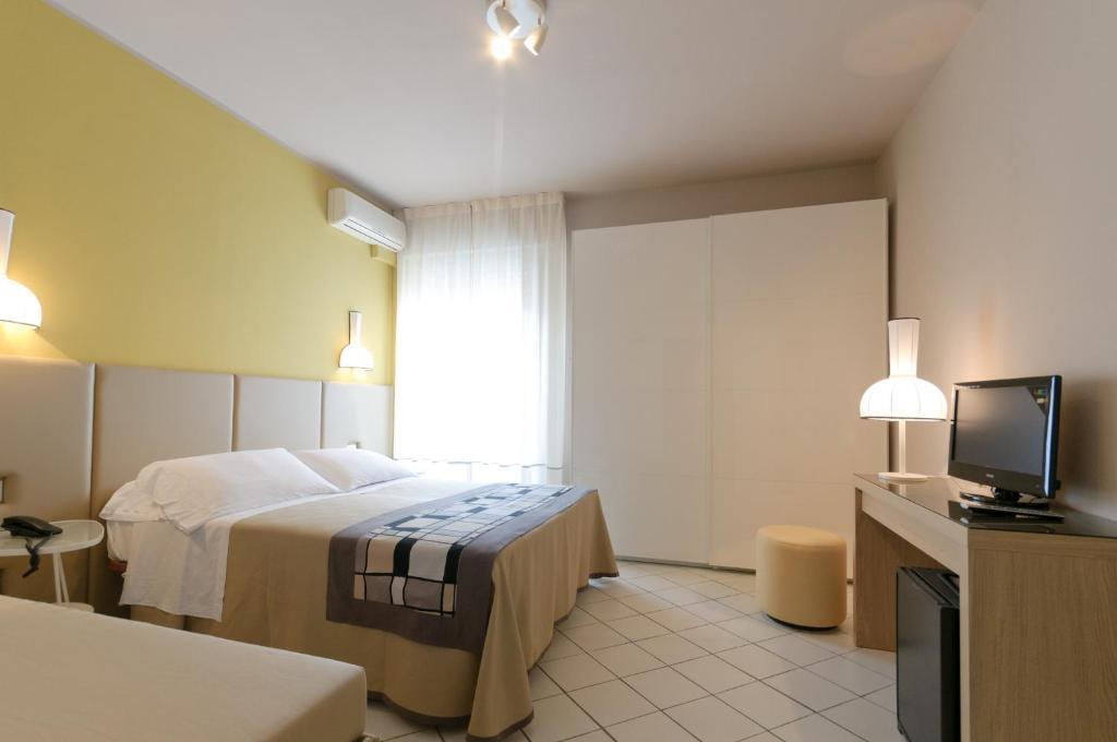 Trionfal - Fronte Mare - Vicinissimi Al Centro Hotel Milano Marittima